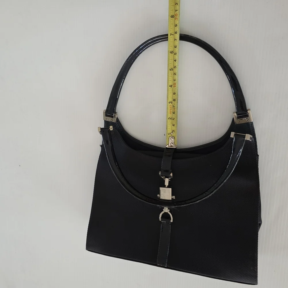 Elegant Black Handbag - Picture 13 of 13